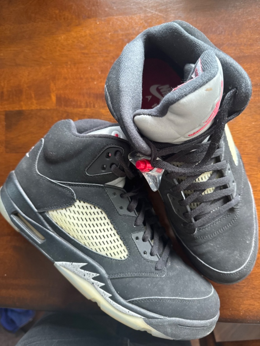 Nike Air Jordan 5 Retro "Black Metallic" released 2016.
